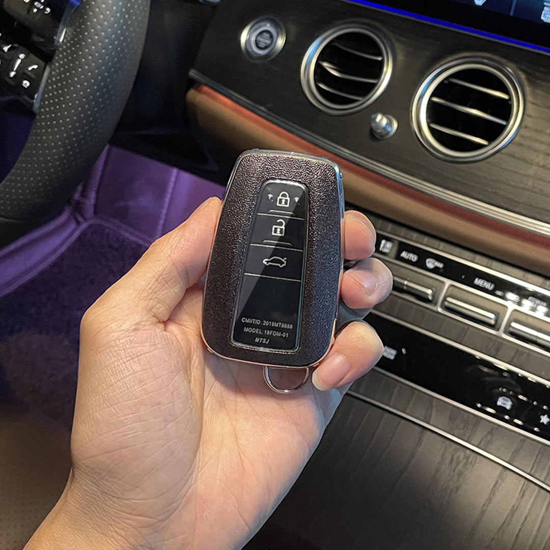 TOYOTA 車用 キーケース キーカバー 高級感 オシャレ 耐摩耗 耐久性 高品質レザー 傷 汚れ防止 軽量 防水 鍵を保護