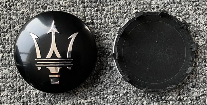 MASERATI マセラティ ホイール ハブ キャップ センター キャップ 外径60mm ホイールセンターキャップ 4個セット